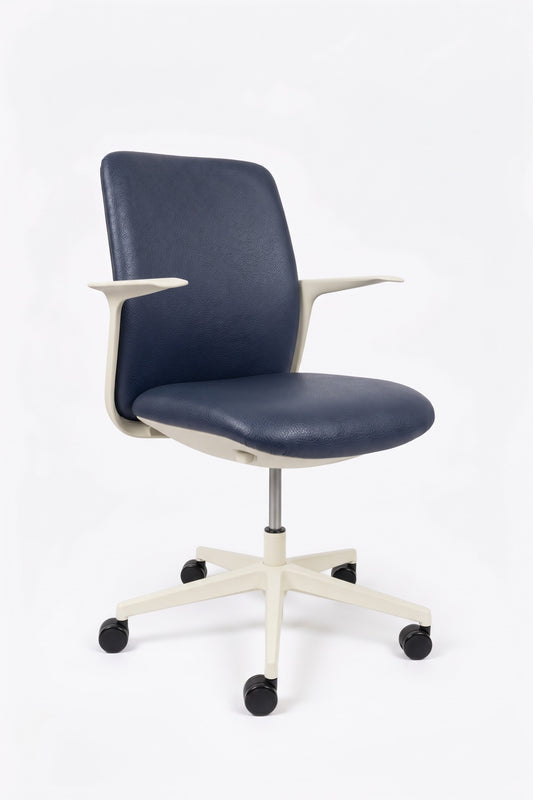 Silla Aria, Respaldo Bajo